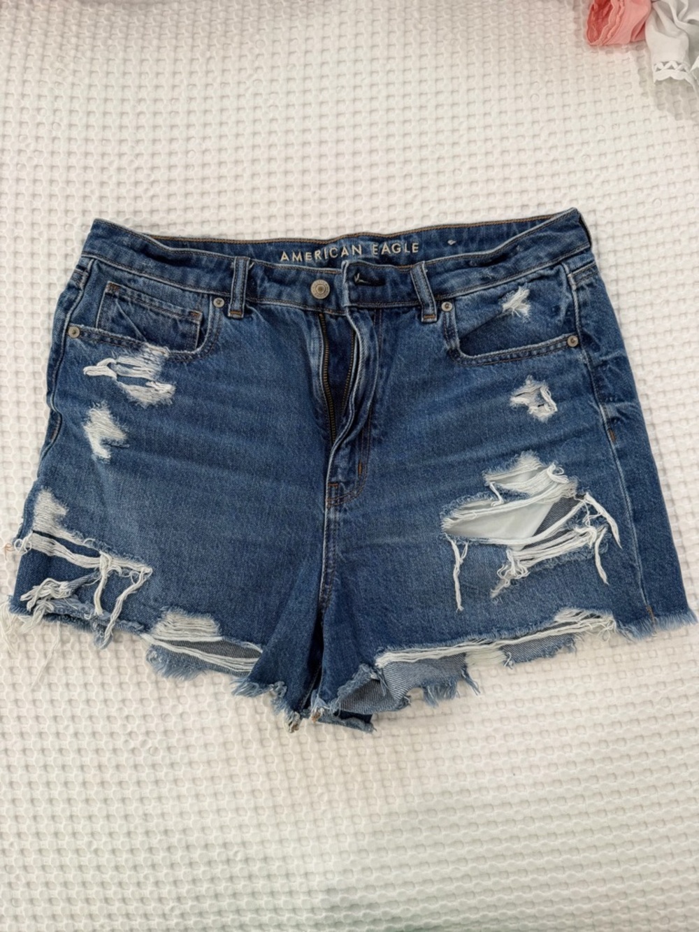 American Eagle Outfitters Women's Distressed Blue Denim Jean Shorts Size 12.